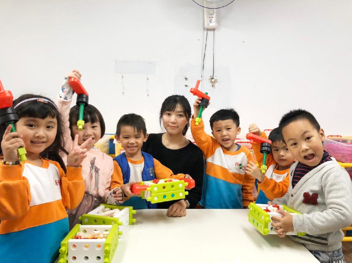 b6d0f340-7c2f-427d-8560-041951f61ef1 b6d0f340-7c2f-427d-8560-041951f61ef1